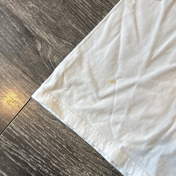 Columbia Yellow and White Fish T-Shirt Vibrant Design - Picture 6 of 6